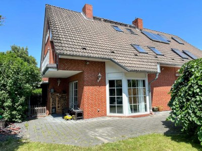 Großzügige Doppelhaushälfte mit Südterrasse, Garten und Familienanschluss in Burgwedel