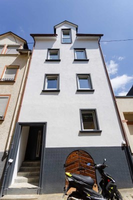 Energieeffizientes, Saniertes Stadthaus mit Terrasse in hochwassersicherer Lage von Zell