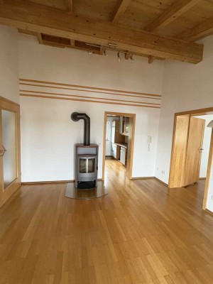 Helle 4-Zimmer Wohnung mit Balkon in Hauzenberg