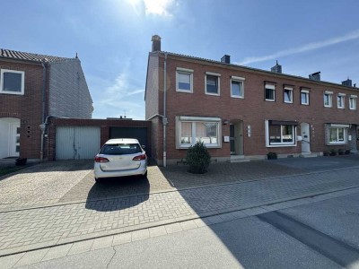 Reihenendhaus mit Garage und Garten in zentraler Lage von Erkelenz