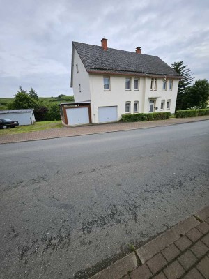 Freistehendes Haus auf großem Grundstück in Diemelsee OT