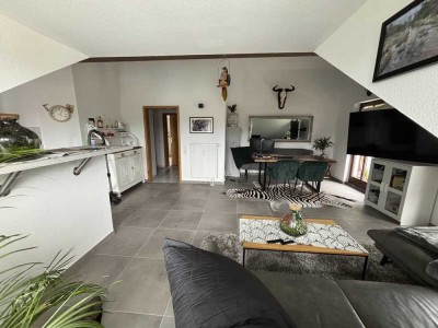 Gemütliche Dachgeschosswohnung im Fasangarten – 65 m² mit Balkon & Garage