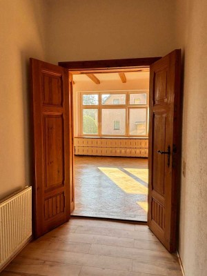 Großzügige 5-Zimmer Wohnung mit Balkon in Bad Muskau