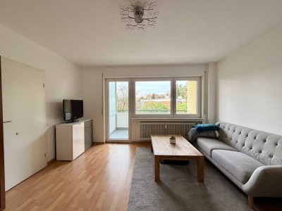 Sonnige Zwei-Zimmer-Wohnung mit Loggia & Stellplatz – Kapitalanlage oder Selbstbezug