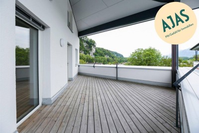 Luxuriös wohnen: 4-Zimmer-Maisonette-Wohnung mit Paketanlage und Services