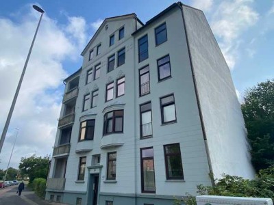 Studenten Willkommen! 3,0-Zimmer-Wohnung, Ballastbrücke 29, 2 OG ! Bitte bewerben Sie sich online !