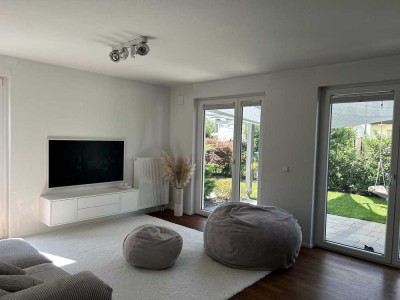 Modernes großes Reiheneckhaus mit Whirlpool-Dachterrasse, Traumgarten & hochwertiger Ausstattung