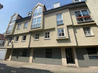Schöne 2-Zi.-Wohnung mitten in Bad Cannstatt + Garage