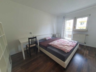 voll möbliertes Single-Appartement mit Balkon und Einbauküche in Saarbrücken