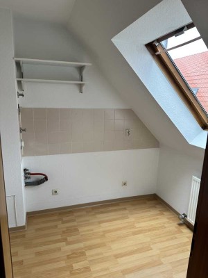 Geschmackvolle, sanierte 2,5-Raum-DG-Wohnung in Rastatt