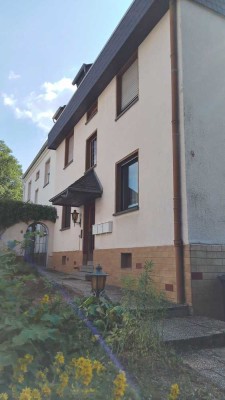 Schöne und renovierte 2-Zimmer-Dachgeschosswohnung in Koblenz