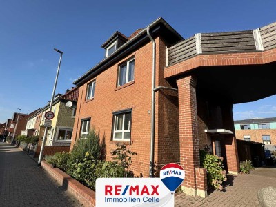 Dachgeschoss-Single-Residenz in Toplage (JS-1020-97)