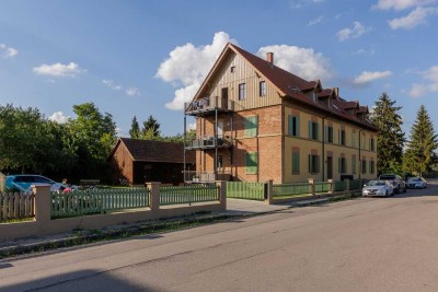 Wohnen im historischen "Alter Bahnhof 6" in Eutingen im Gäu 3-Zimmer-OG-Wohnung mit EBK und Balkon