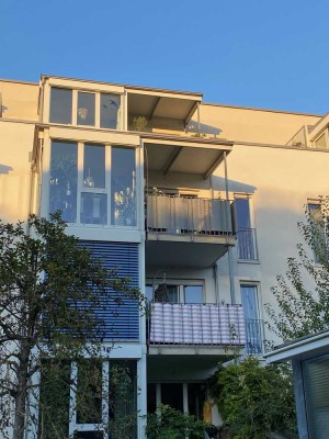 Traumwohnung vom Eigentümer, ruhig, mit Balkon und Wintergarten