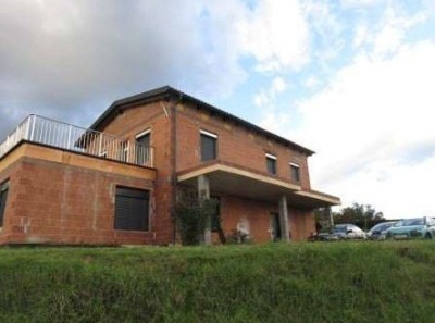 Teilfertiges Wohnhaus in Guter Lage