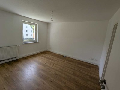 Frisch sanierte 3 Zimmer Wohnung!