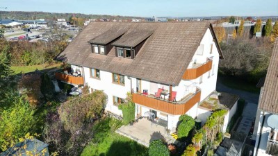 Gemütliche 2 Zimmer Dachgeschosswohnung mit Balkon und Einzelgarage
