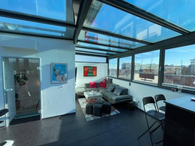 Traumwohnung mit Panoramablick: Großzügige Dachterrasse &amp; Wintergarten in perfekter Lage