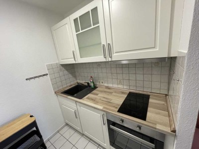 2 Zimmer Wohnung möbliert mit Balkon in Fleischervorstadt ab sofort zu mieten