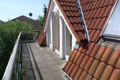 Sonnige Dachgeschosswohnung mit großem sonnigem Dachbalkon
