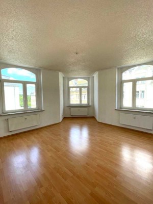 Helle, gepflegte 3-Raum-Wohnung mit EBK in Plauen