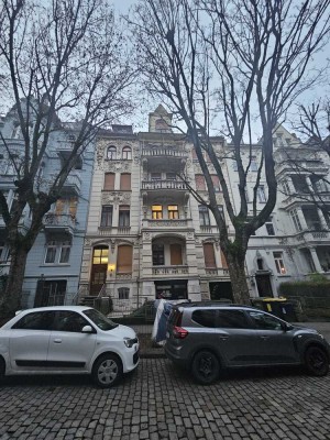 Wunderschöner Altbau - freiwerdende 1 Zimmerwohnung provisionsfrei zu verkaufen