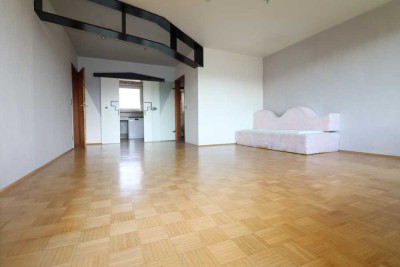 4 Zimmer, Süd-/West-Balkon, TG-Stellplatz, neue Heizung