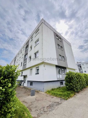 Fix & Flip oder Kapitalanlage: Teilrenovierte 3-Zi.-Wohnung mit Balkon, Garage & Potenzial