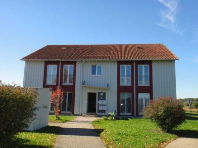 3-Zimmer-Wohnung im Obergeschoss eines 4-Parteienhauses mit EBK und Balkon - ab 01.12.2025 frei