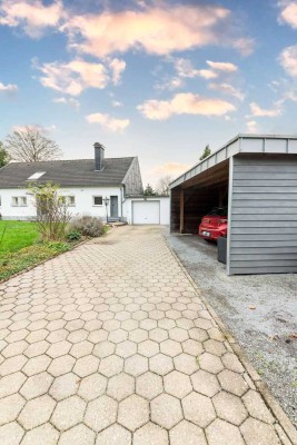 ++ PLATZ FÜR DIE GANZE FAMILIE … freistehend auf über 1.000m² Grundstück ++ GARAGE & CARPORT