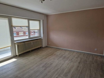 Schöne und gepflegte 2-Raum-Wohnung mit Balkon und Einbauküche in Lünen
