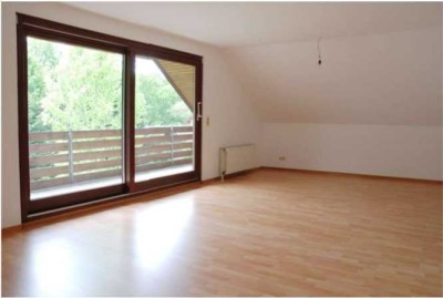 Schöne renov. 3-Zi-Whg. mit EBK + 2 Balkonen in Isernhagen (Altwb.)