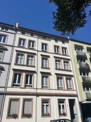 Erstbezug! Exklusive Drei-Zimmer-Wohnung mit Wohnküche in Parklage!