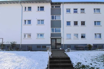 Helle 4-Zi.-ETW mit Balkon, Keller und Garage in grüner Lage mit guter Anbindung