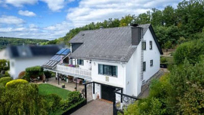 Ideal für Familien! - Großes Einfamilienhaus mit verschiedenen Nutzungsmöglichkeiten in ruhiger Lage