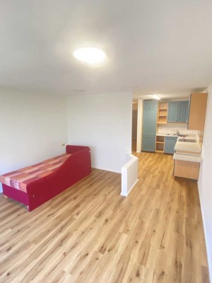 Gemütliche 1-Zimmer-Erdgeschosswohnung mit Terrasse, Gartenanteil & TG-Stellplatz in Biberach