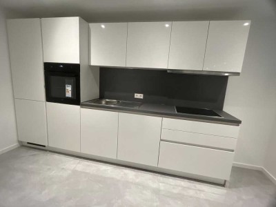 Moderne kernsanierte 2-Zimmer-Souterrainwohnung in ruhiger Lage – Erstbezug ab Dezember 2025