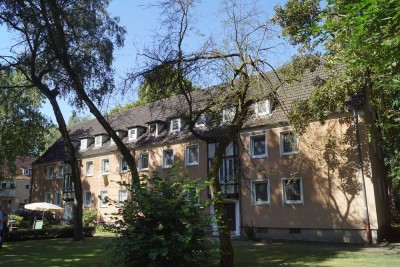 Nienkampstraße 8 - großzügige 1 ZKB Wohnung im EG *ab sofort* zu vermieten