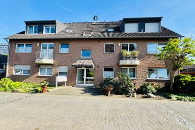 Gut geschnittene 3 Zimmerwohnung mit 2 Balkonen und TG Stellplatz