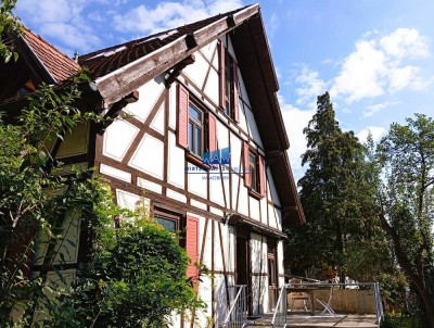 Wunderschönes, sofort bezugsfertiges Fachwerkhaus mit Garten – perfekt für Ihre Familie.