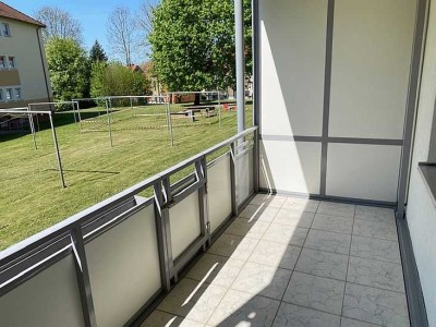 + 2 Zimmer - Großer Balkon +