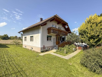 Großzügiges Haus in schöner Lage