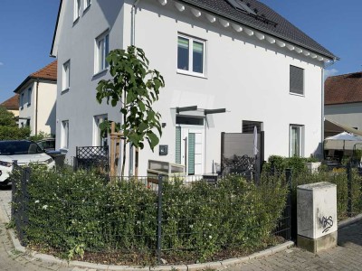 2,5-Zimmer-Maisonette-Wohnung mit Einbauküche und Terrasse in Langen (Hessen) - 1 Person