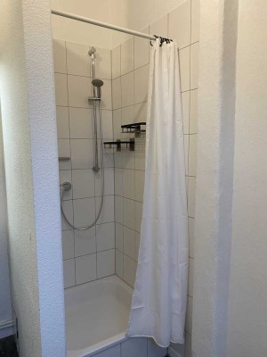 Gemütliche 3-Zimmer-Altbauwohnung mit Einbauküche im 4. OG in Hannover