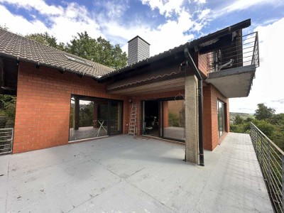 * Hardegsen * Attraktives Zweifamilienhaus mit ausgebautem Dachgeschoss * GS ca. 999 m² * Garage *