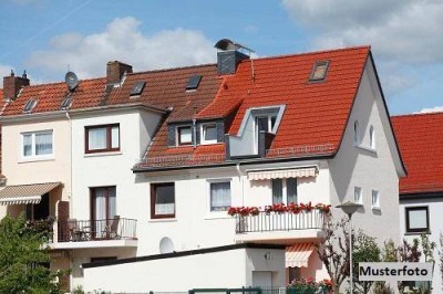 2-Familienhaus mit viel Platz