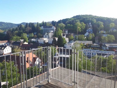 Freundliche 4,5-Zimmer-Dachgeschosswohnung mit Balkon  in Baden-Baden