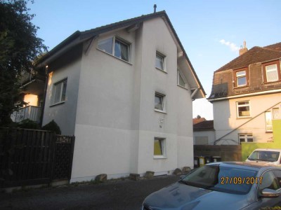 3,5  Zimmer mit Terrasse u. kleinem Garten