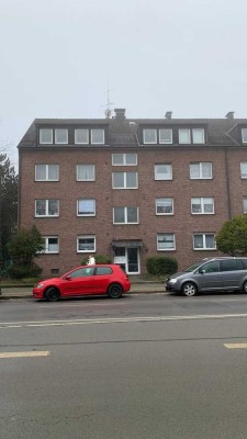 Modernisierte Wohnung, Stadtgrenze Oberhausen  Neue-Mitte/Essen-Frintrop