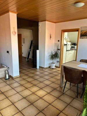 Ansprechende 3-Zimmer-Dachgeschosswohnung mit gehobener Innenausstattung mit Balkon